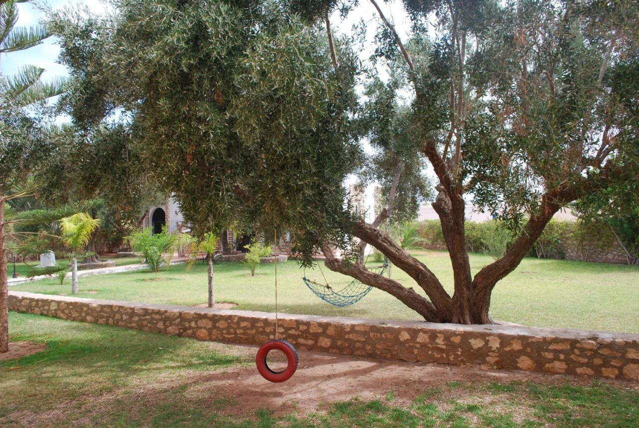 Riad Titima אסאוירה מראה חיצוני תמונה