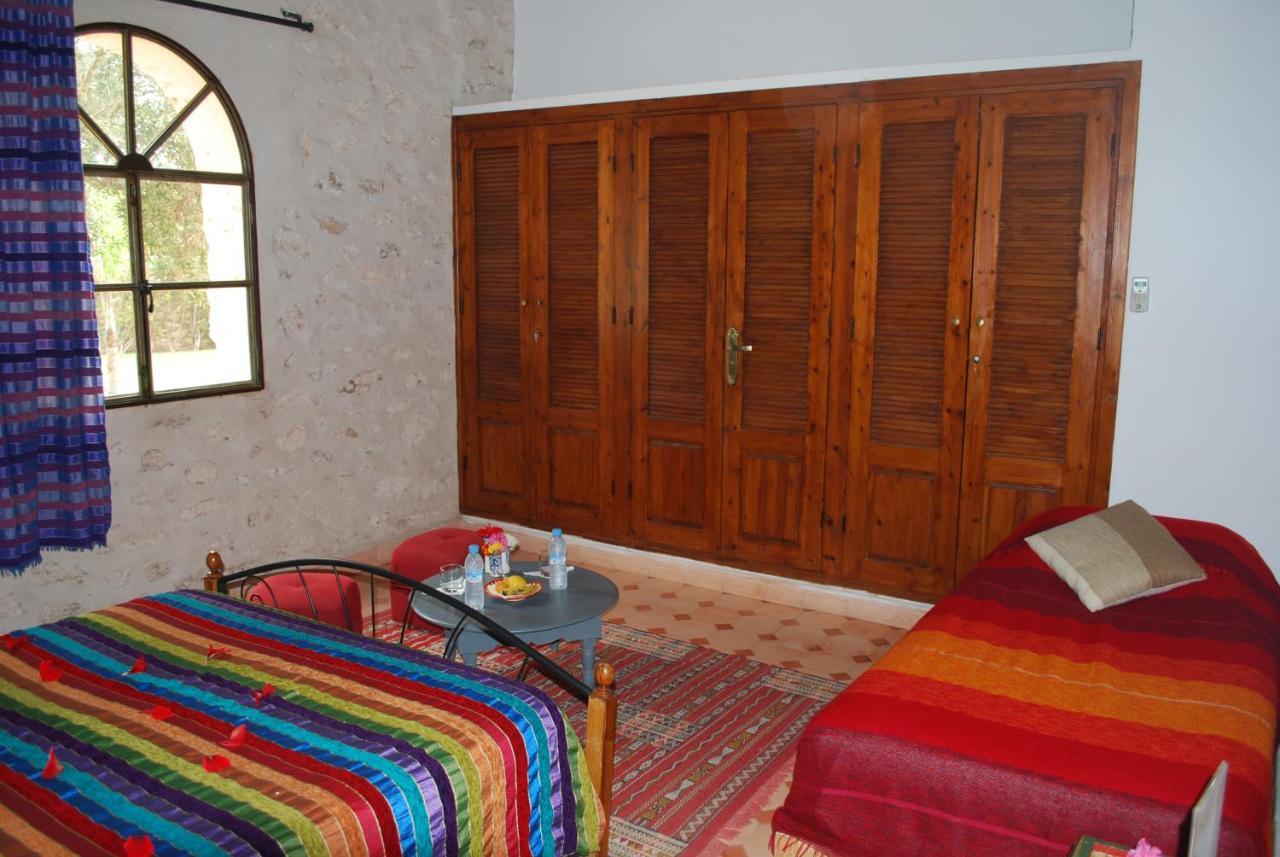 Riad Titima אסאוירה מראה חיצוני תמונה